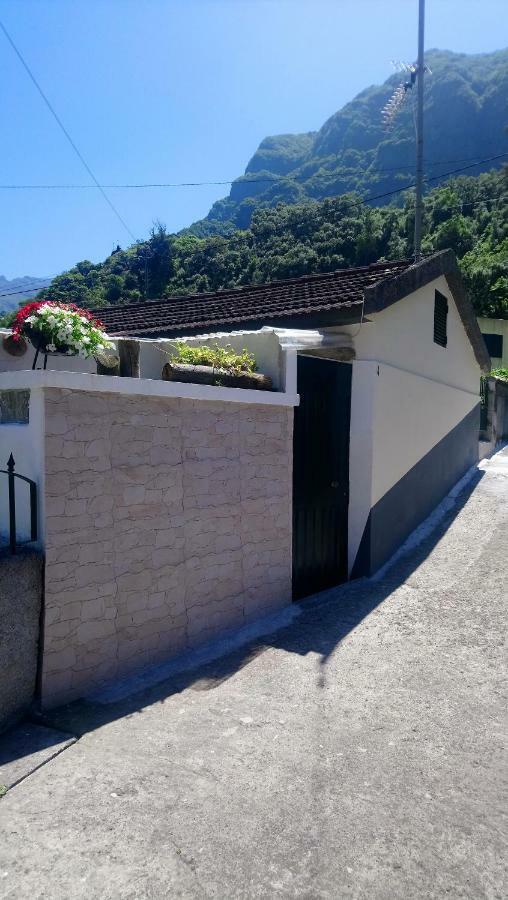 Villa A Casa Da Avo... São Vicente Exterior foto